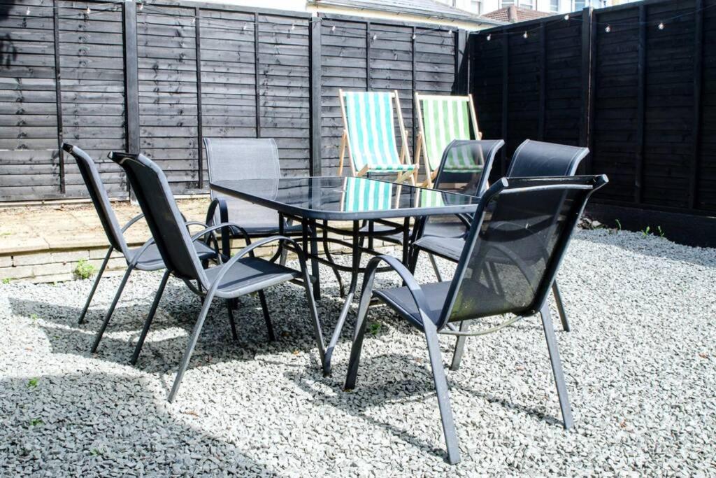 Chic Beach Getaway Margate Exterior foto