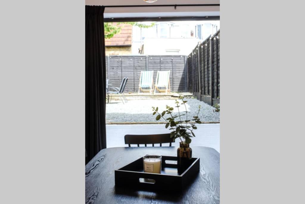 Chic Beach Getaway Margate Exterior foto